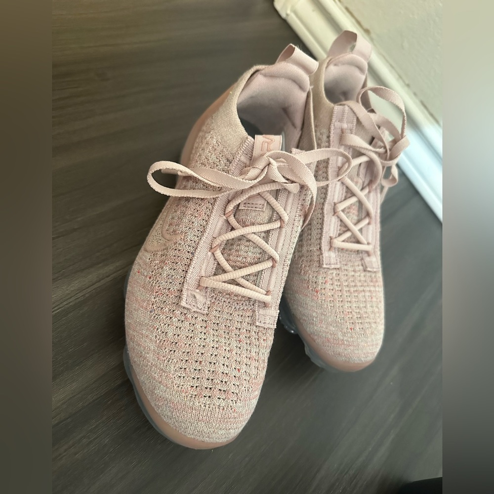 Nike VaporMax Pink